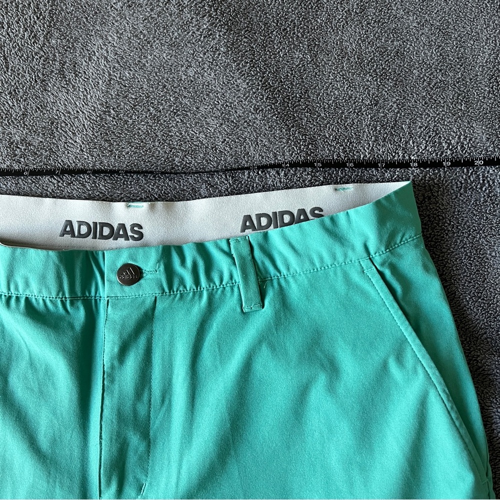 🔥Adidas Men's Turquoise Athletic Golf Shorts - Picture 3 of 6